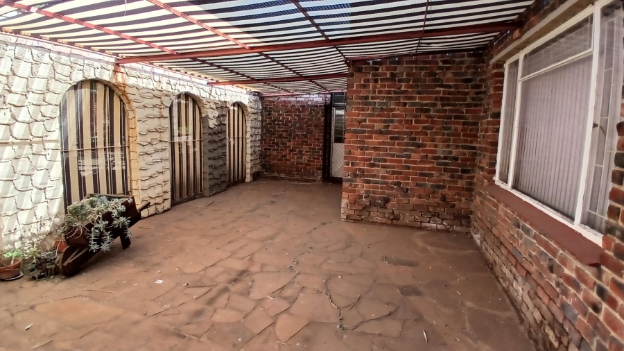 4 Bedroom Property for Sale in Fleurdal Free State